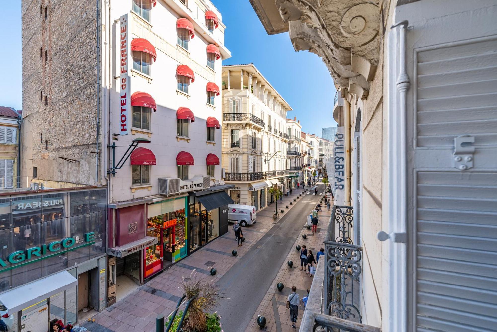Nadia By Terry's Homes Appartement